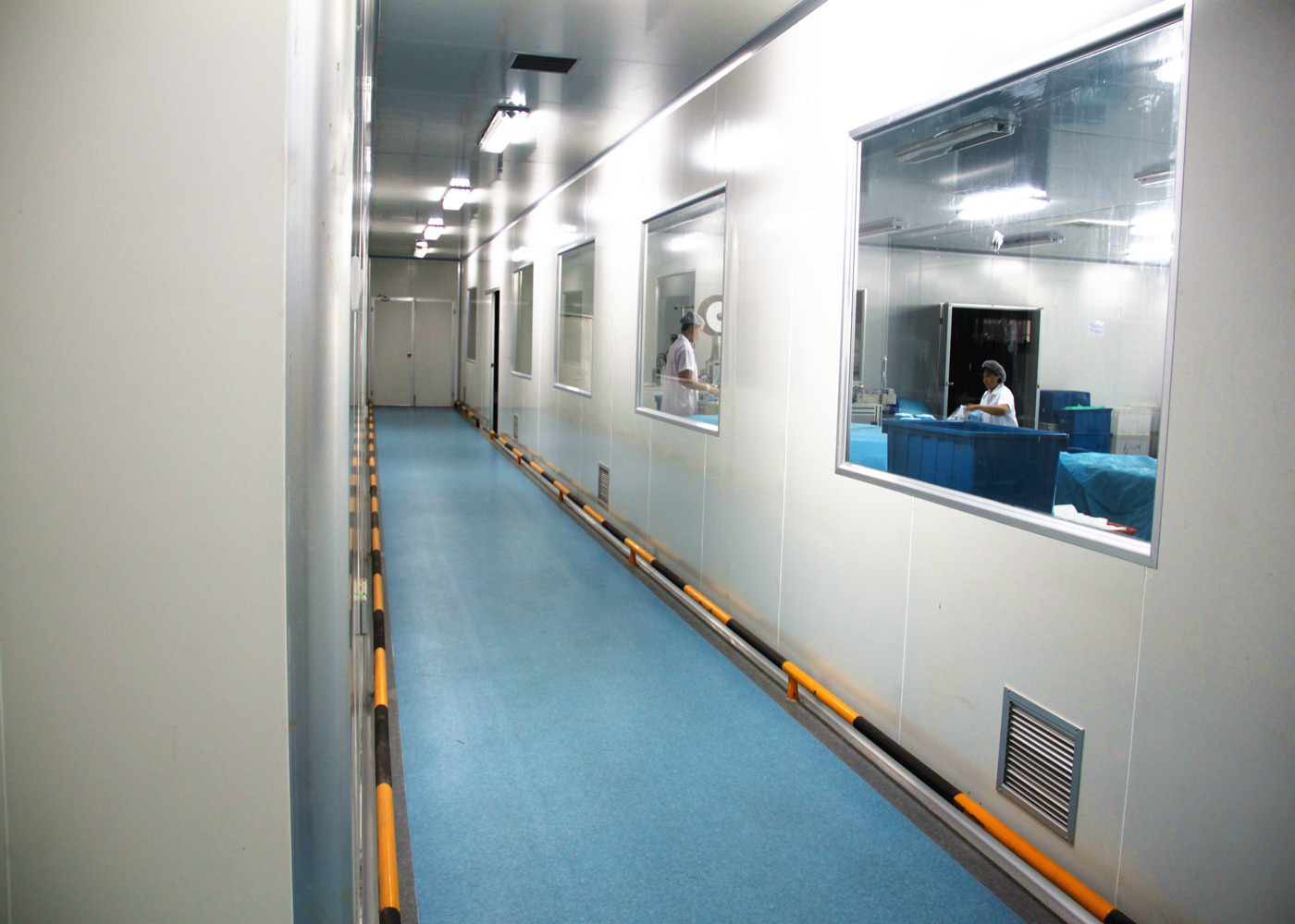 Mặt nạ cửa hàng làm việc