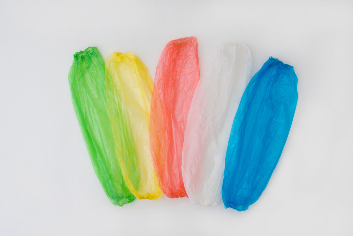 trường hợp công ty mới nhất về Áo vải PE dùng một lần