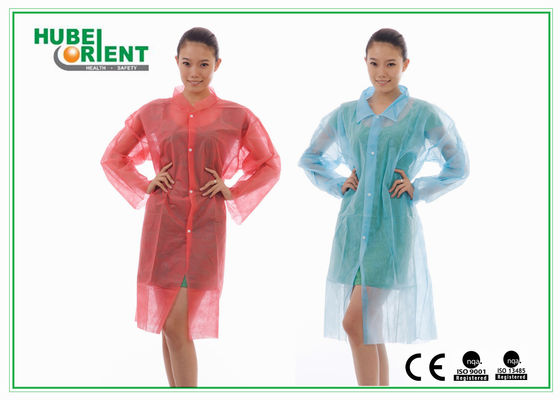 ISO13485 CE Approved PP Fire Resistant Lab Coats Disposable With Snaps