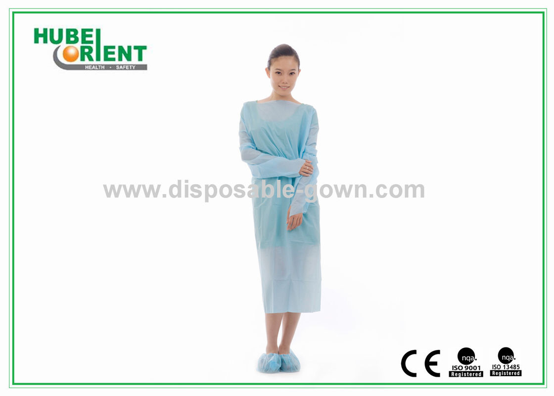 35-65g Fluid Resistant Disposable Medical Use CPE Protective Gowns With Thumb Cuffs For Hospital